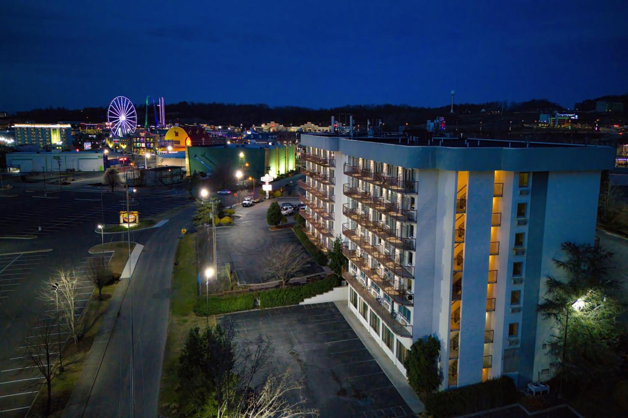 Park Tower Inn Pigeon Forge Eksteriør billede